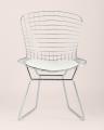Стул обеденный Bertoia хромированный металл с белой подушкой из экокожи