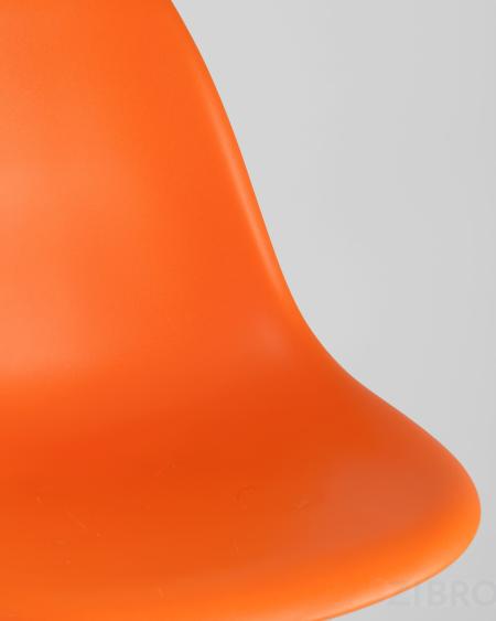 Стул DSW оранжевый пластик каркас из металла ножки натуральный массив бука