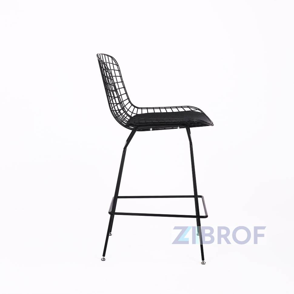 с низкой спинкой Bertoia черный металл с черной подушкой из экокожи