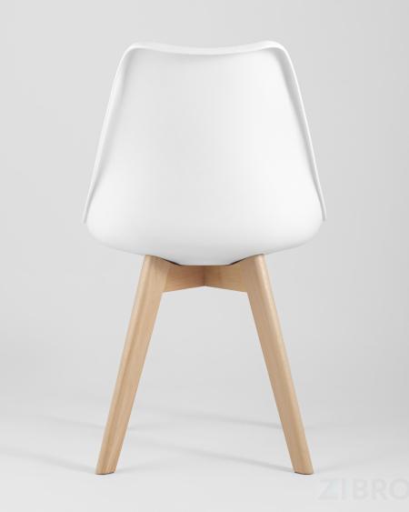 Eames DST, диаметр стола 80 см, 3 стула Frankfurt белые
