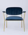 Кресло Кэрол синий с подлокотниками обивка велюр золотые ножки металл